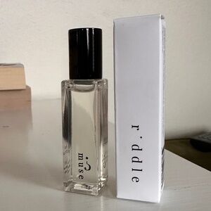 Riddle Oil: Muse Scented Roll-On Fragrance 8ml